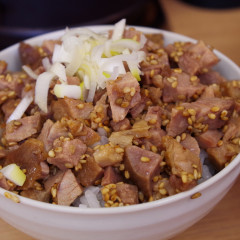 チャーシュー丼