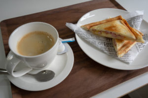 ホットサンドとコーヒーのセット