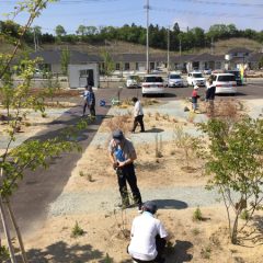 高齢者施設「風の章」ガーデン植栽・手入れ　（株）ひまわりケアシステム