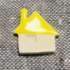 ブローチちいさなおうち_正面